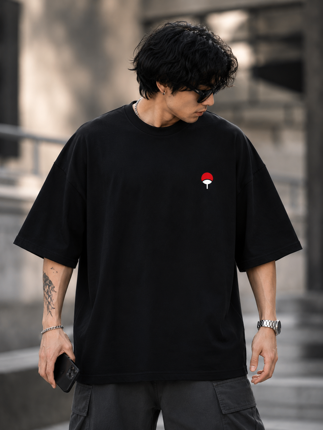 "Itachi Uchiha: Shadow Crow" Anime Graphic Oversized T-Shirt — Black 2