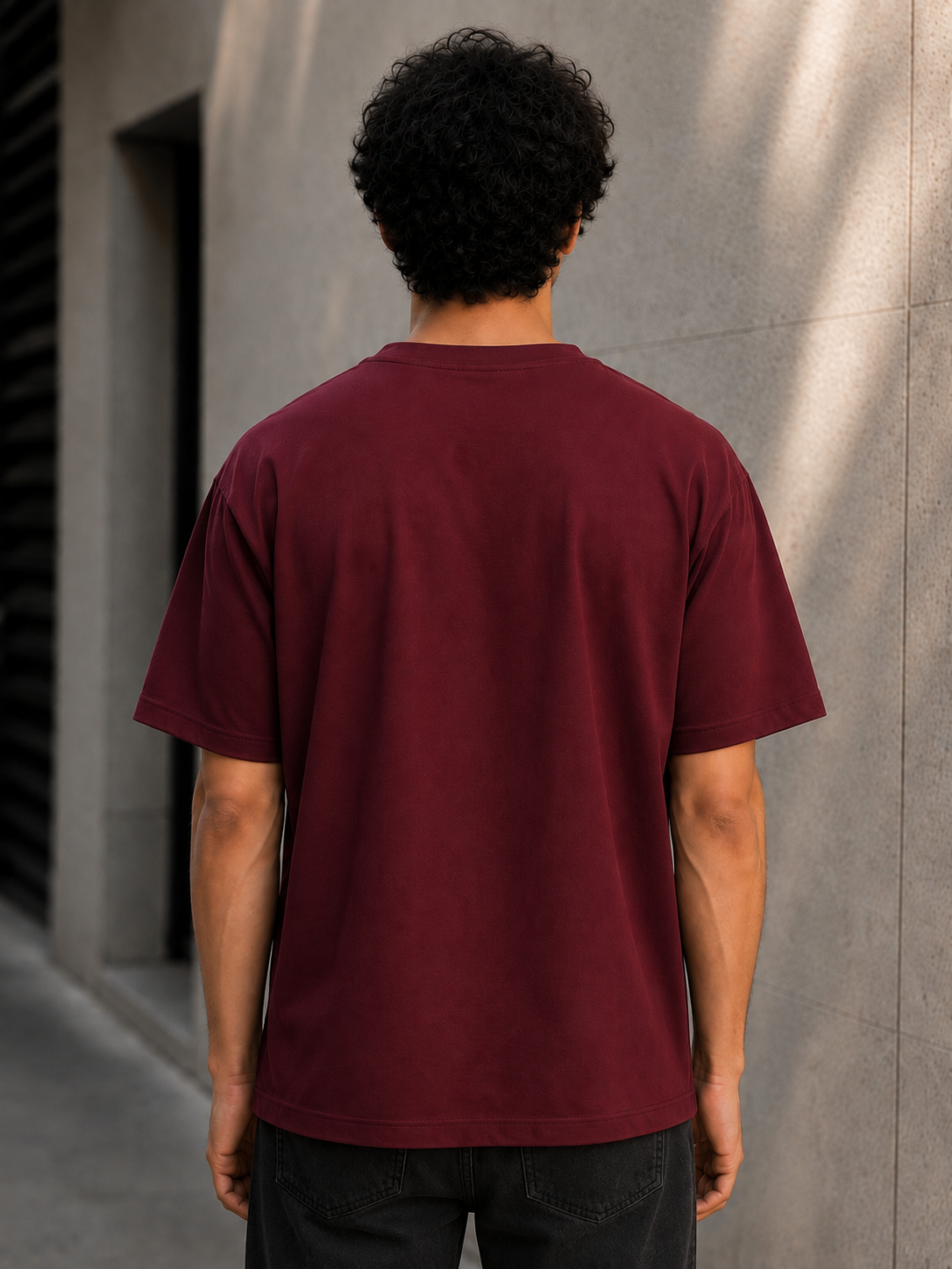 "Pirates of the Caribbean" Graphic Regular Fit T-Shirt — Maroon 4