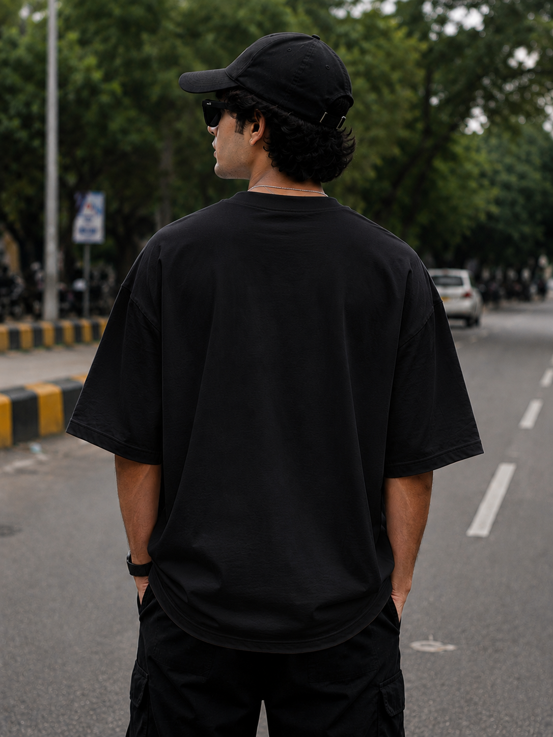  '‘हर हर महादेव’' Typographic Oversized T-Shirt — Black 2