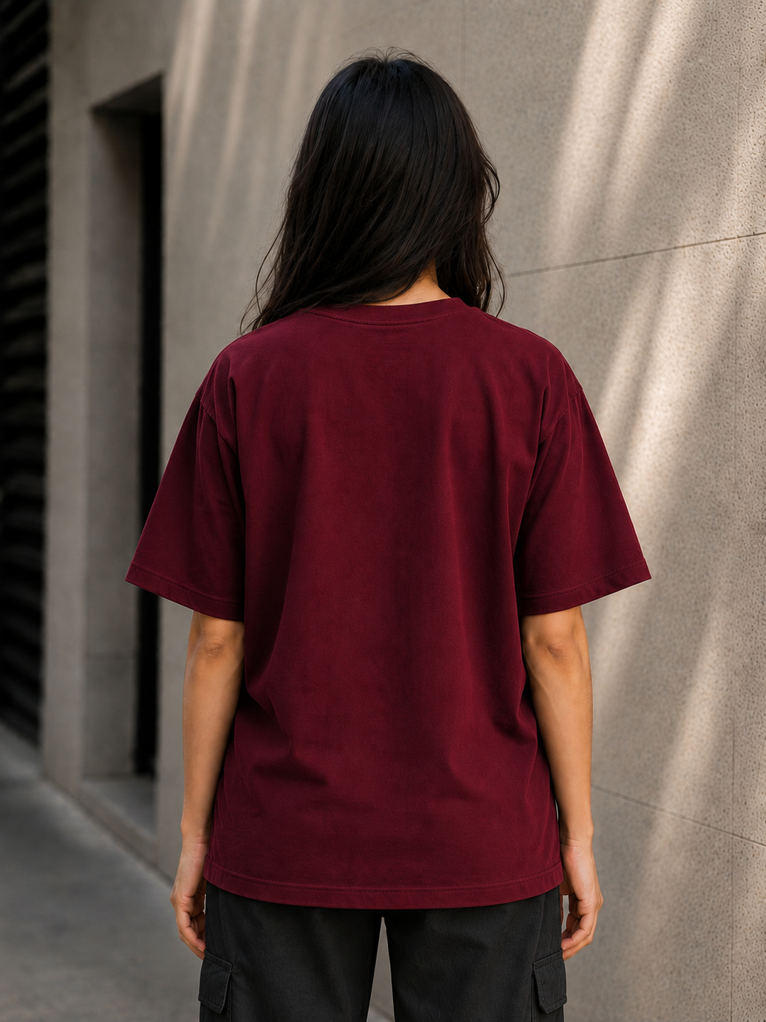 "Pirates of the Caribbean" Graphic Regular Fit T-Shirt — Maroon 3